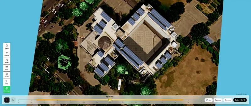 SolarDraft 3D solar design: rotated aerial view of the same rooftop solar design